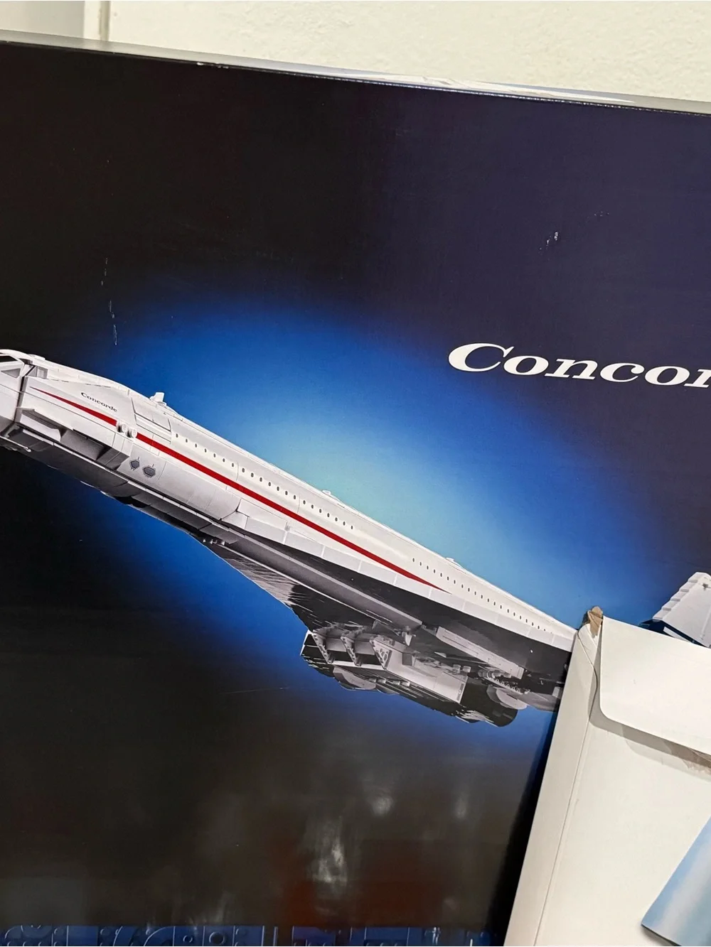 LEGO Icons Concorde Airbus 10318 Complete Set 2083 pcs 18+ - Picture 5 of 9